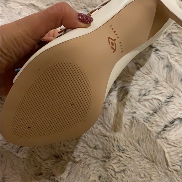 Katy Perry Stella star pearl white leather heels - Picture 4 of 7